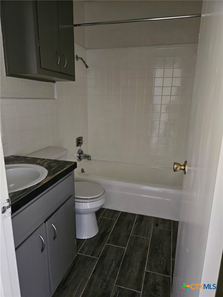 102 E Avenue A 7 Property Photo 12