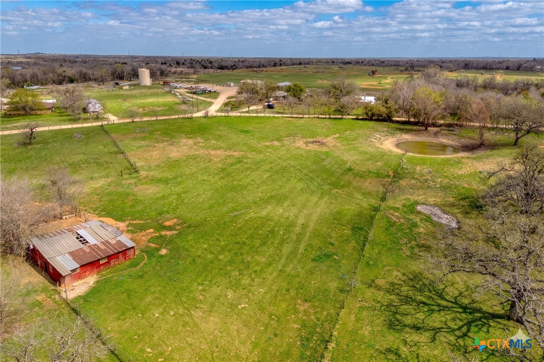 430 N Fm 487 Property Photo 4