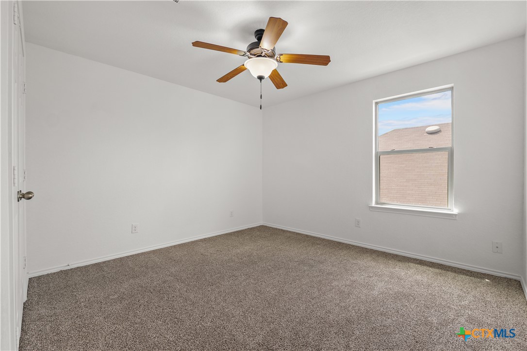 1464 Jordan Crossing Property Photo 7