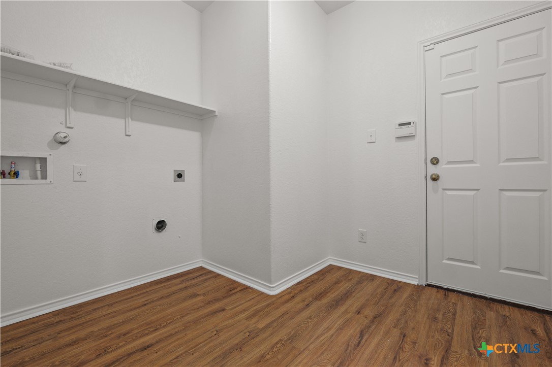 1464 Jordan Crossing Property Photo 9