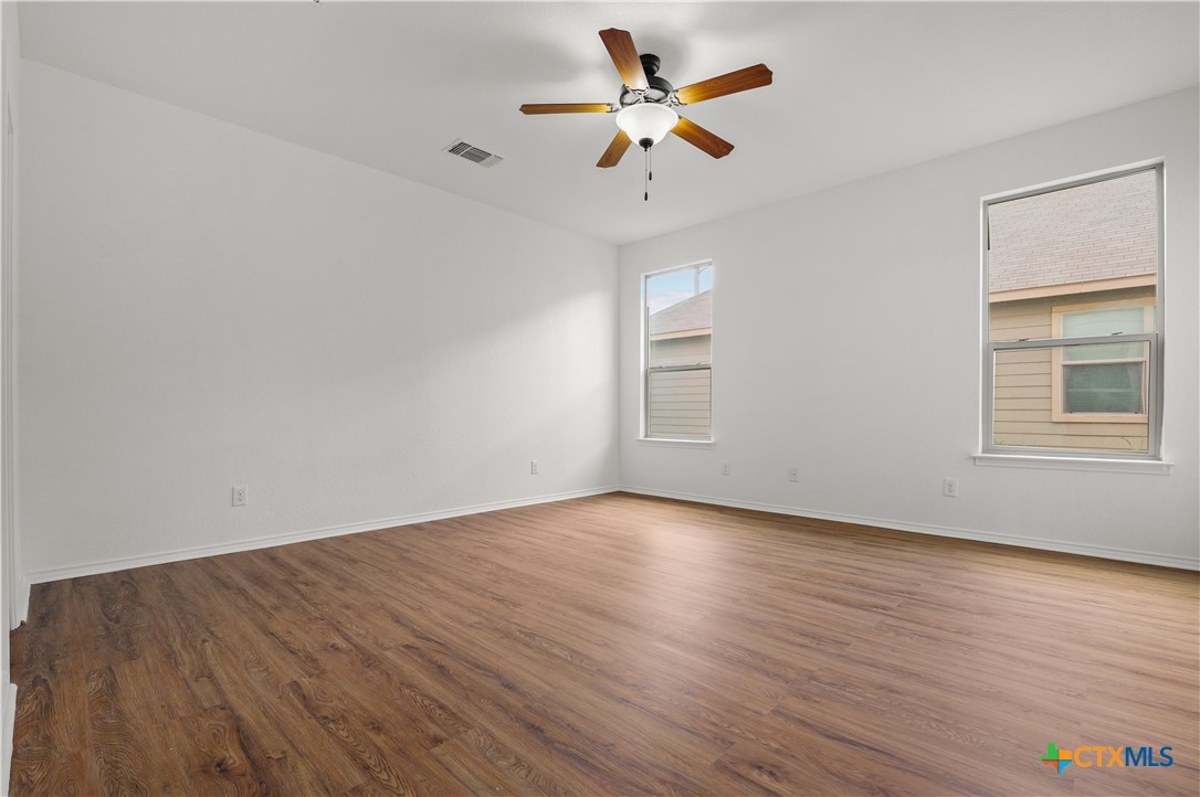 1464 Jordan Crossing Property Photo 10