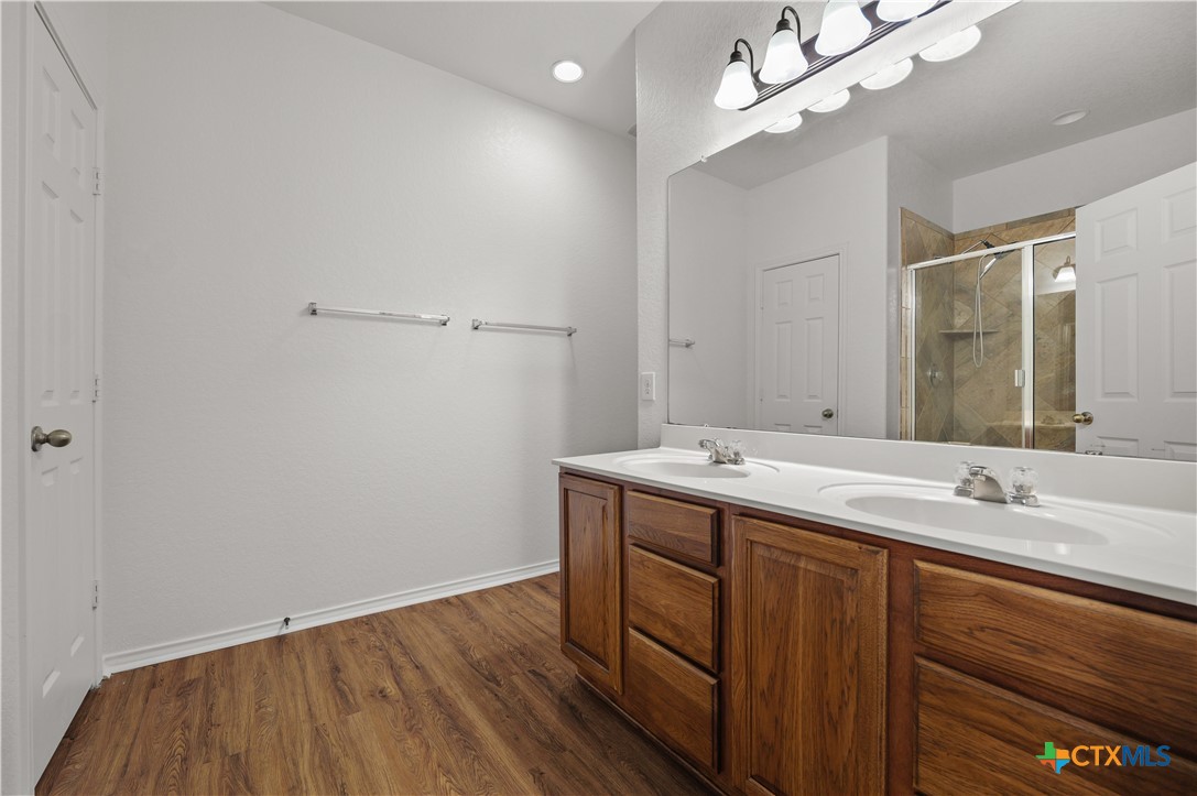 1464 Jordan Crossing Property Photo 12