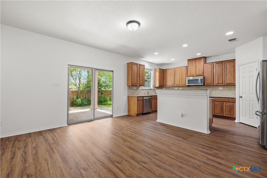 1464 Jordan Crossing Property Photo 20