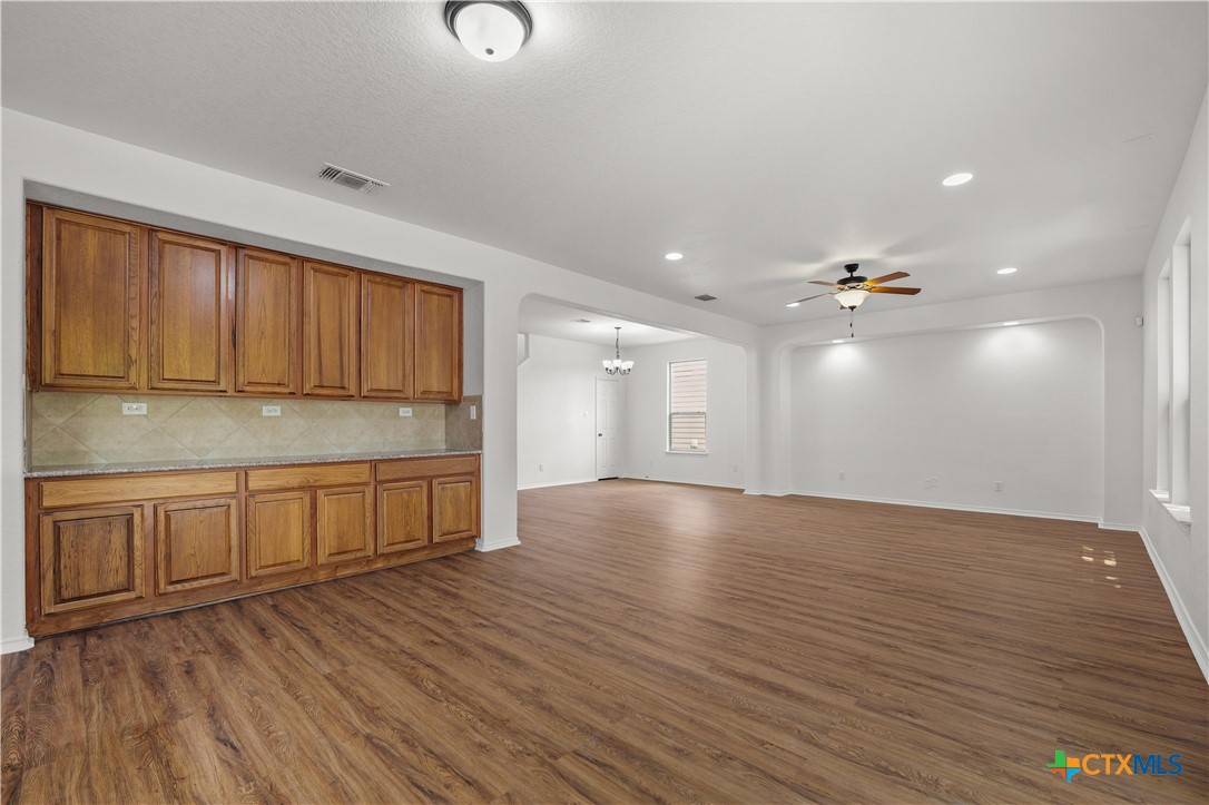 1464 Jordan Crossing Property Photo 21