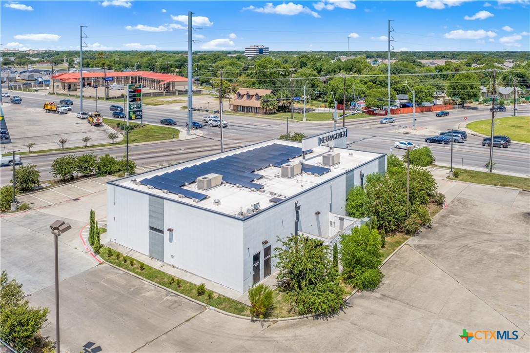 2101 Houston Highway Property Photo 6