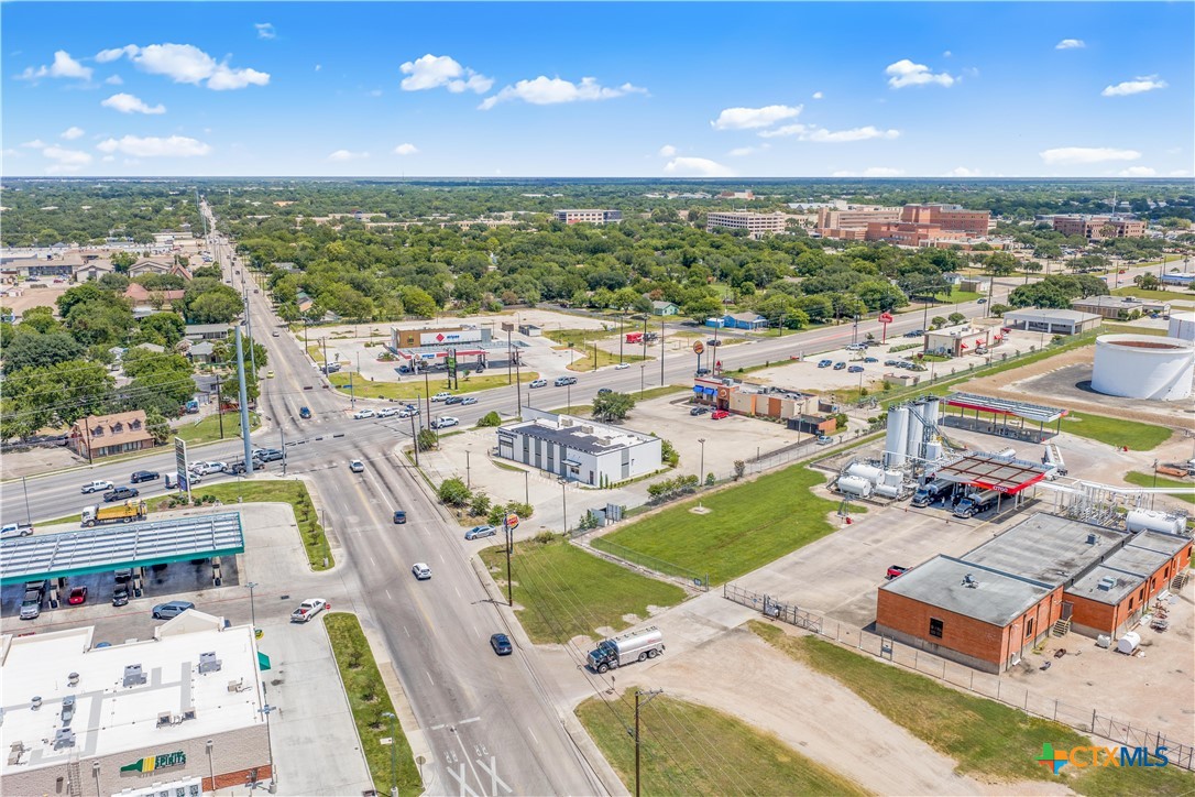 2101 Houston Highway Property Photo 14