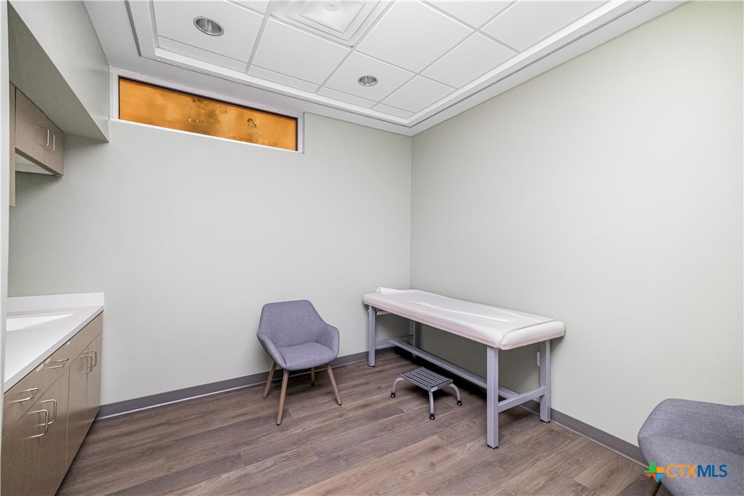 2101 Houston Highway Property Photo 43