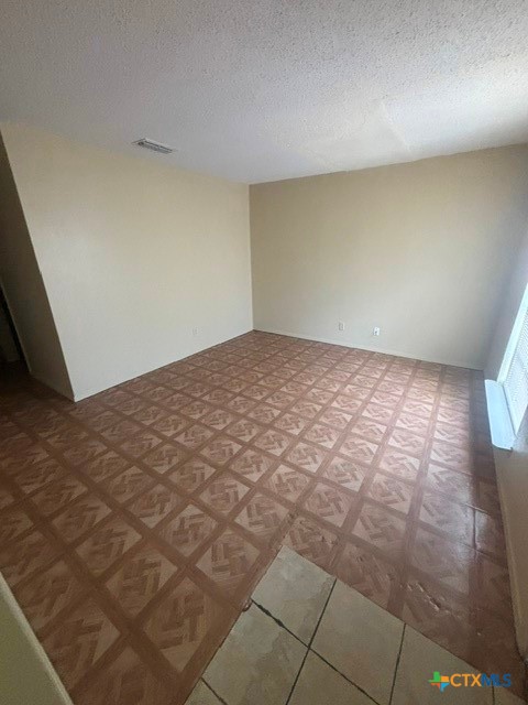 2312 Andover Drive Property Photo 2