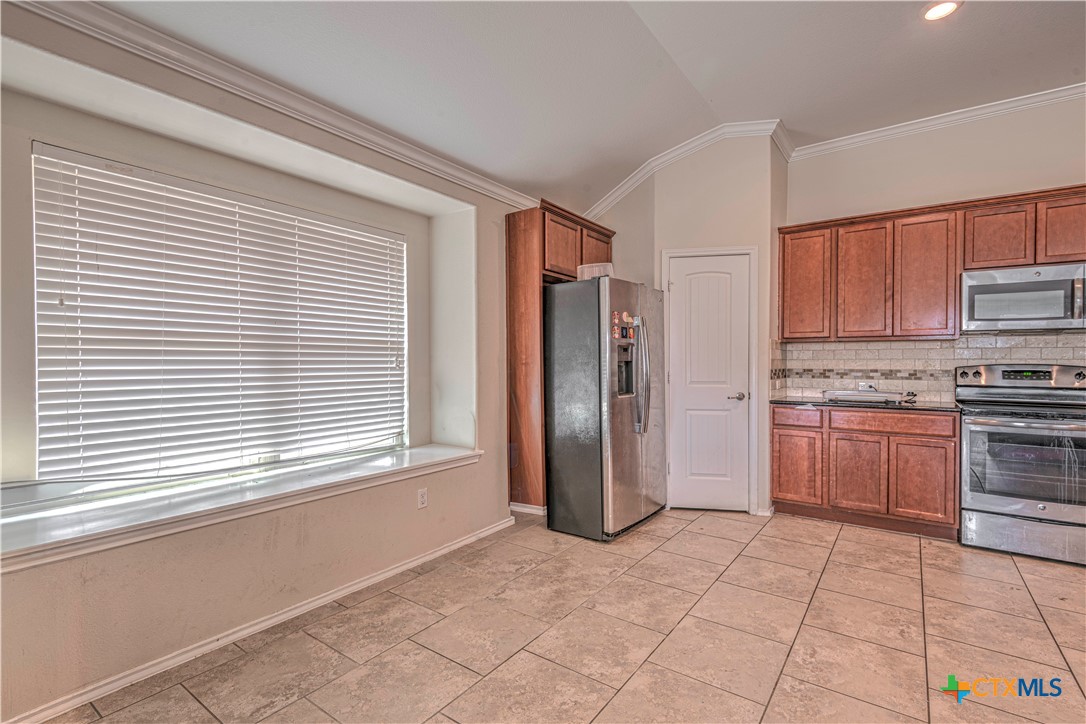 6608 Serpentine Drive Property Photo 14