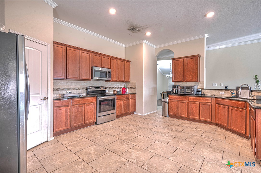 6608 Serpentine Drive Property Photo 15