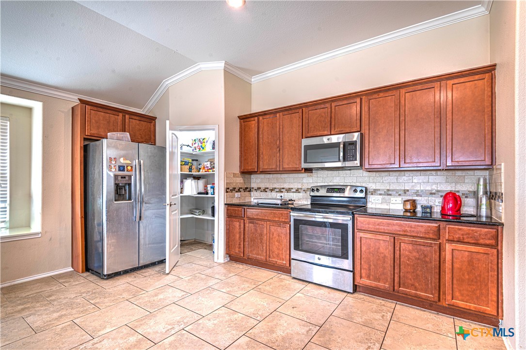 6608 Serpentine Drive Property Photo 16