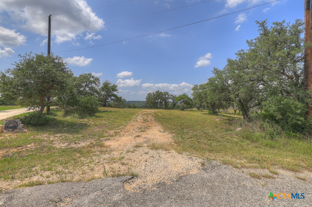 338 Sheridan Drive Property Photo 4