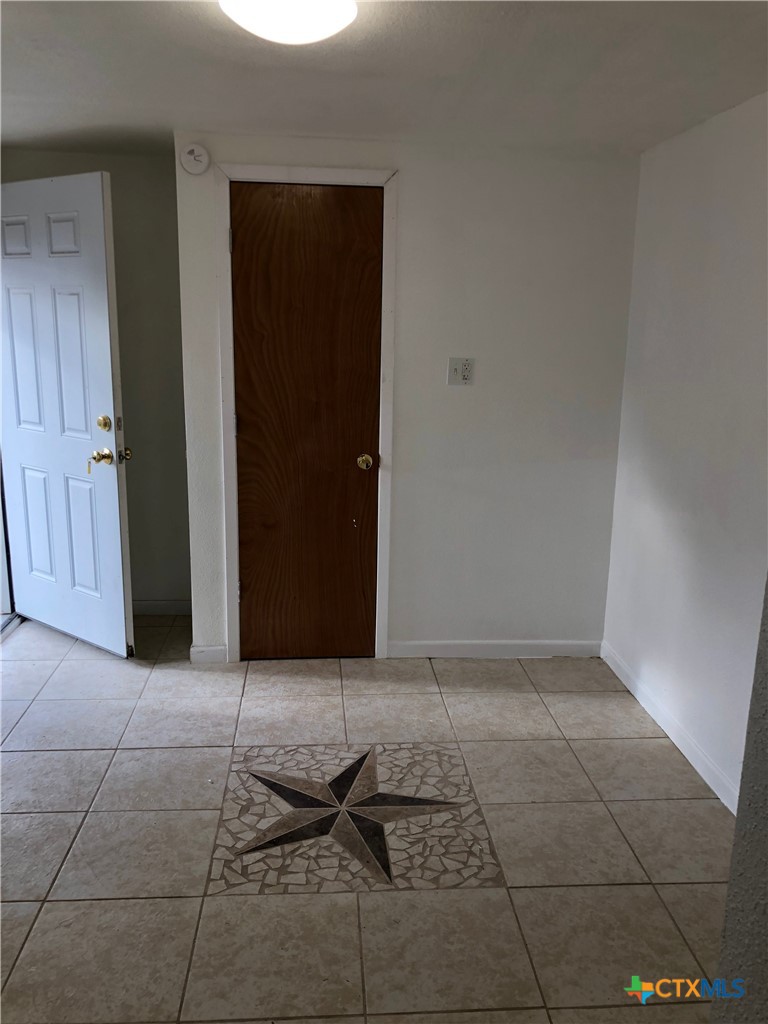 903 Conder Street Property Photo 13