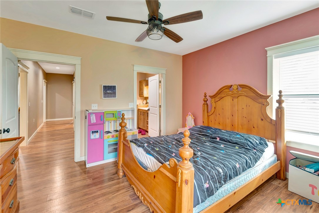 1207 Friar Rd Property Photo 17