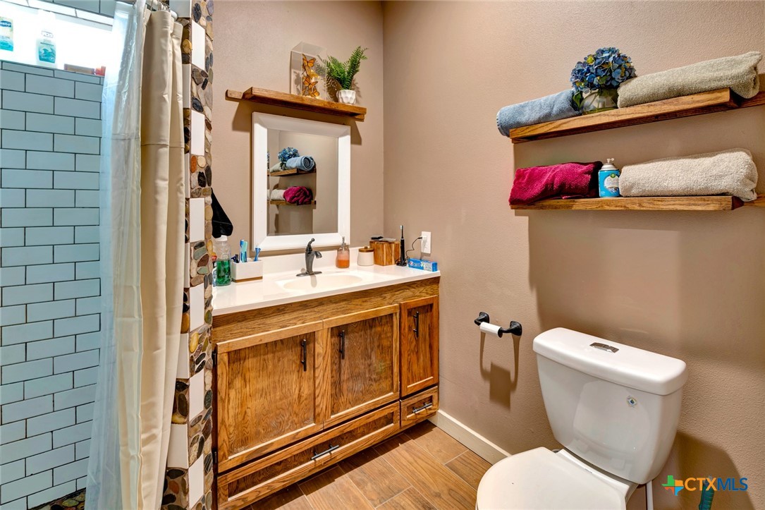 1207 Friar Rd Property Photo 24