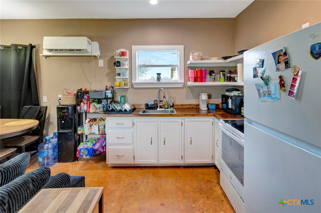 1207 Friar Rd Property Photo 28