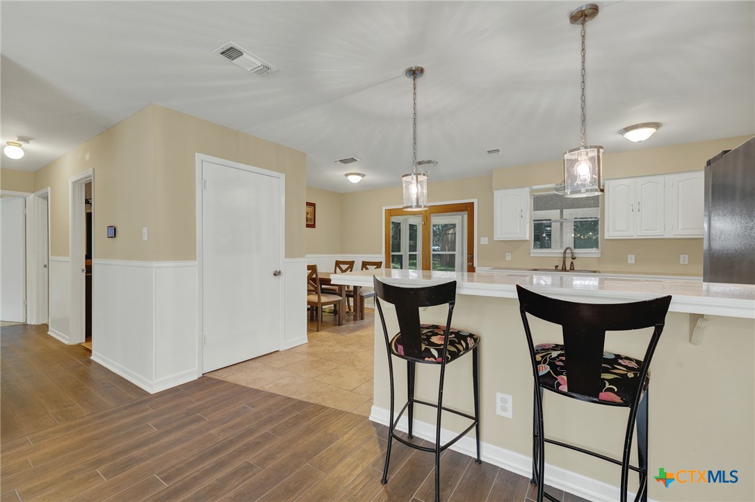 208 Reimer Avenue Property Photo 14