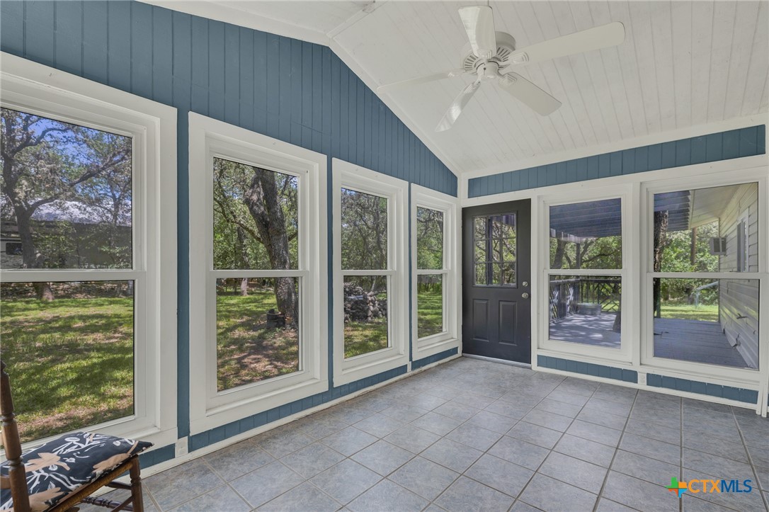 208 Reimer Avenue Property Photo 21