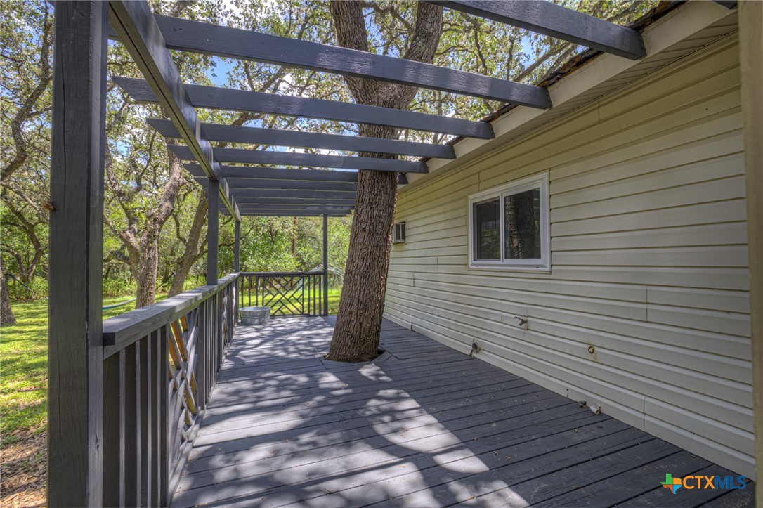 208 Reimer Avenue Property Photo 36