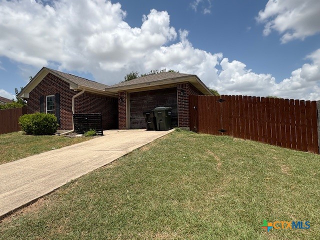 5114 Stan Circle Property Photo 3