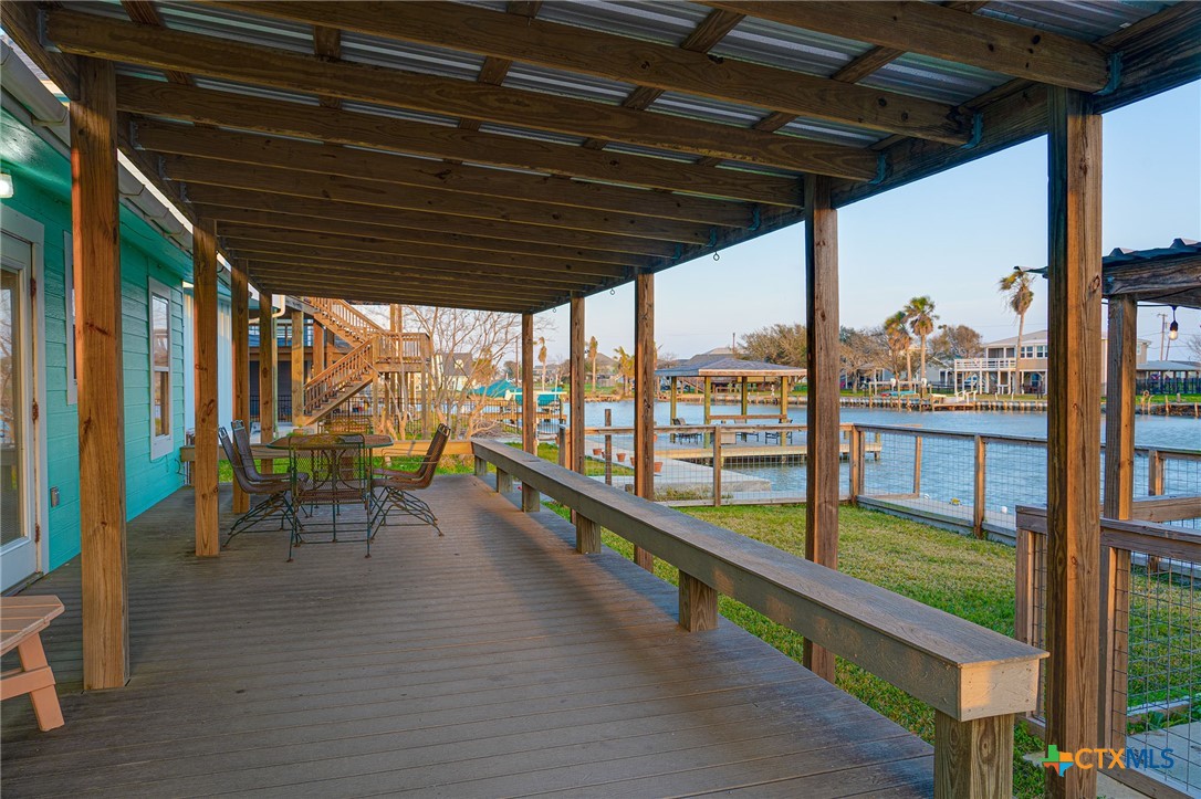 121 Ridge Harbor Drive Property Photo 8