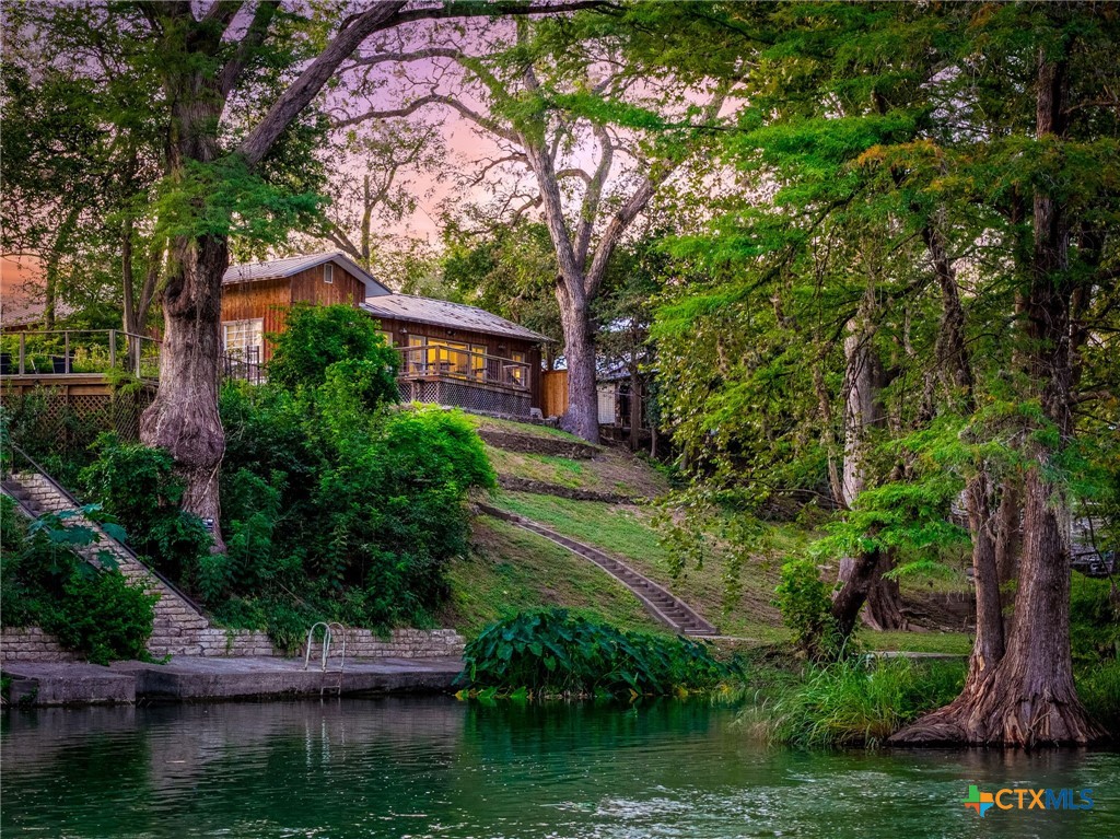 2221 Gruene Road Property Photo