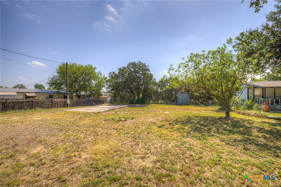 2189 Potters Creek Road Property Photo 6