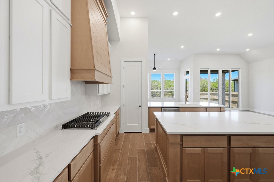 13207 Shortleaf Pine Property Photo 3