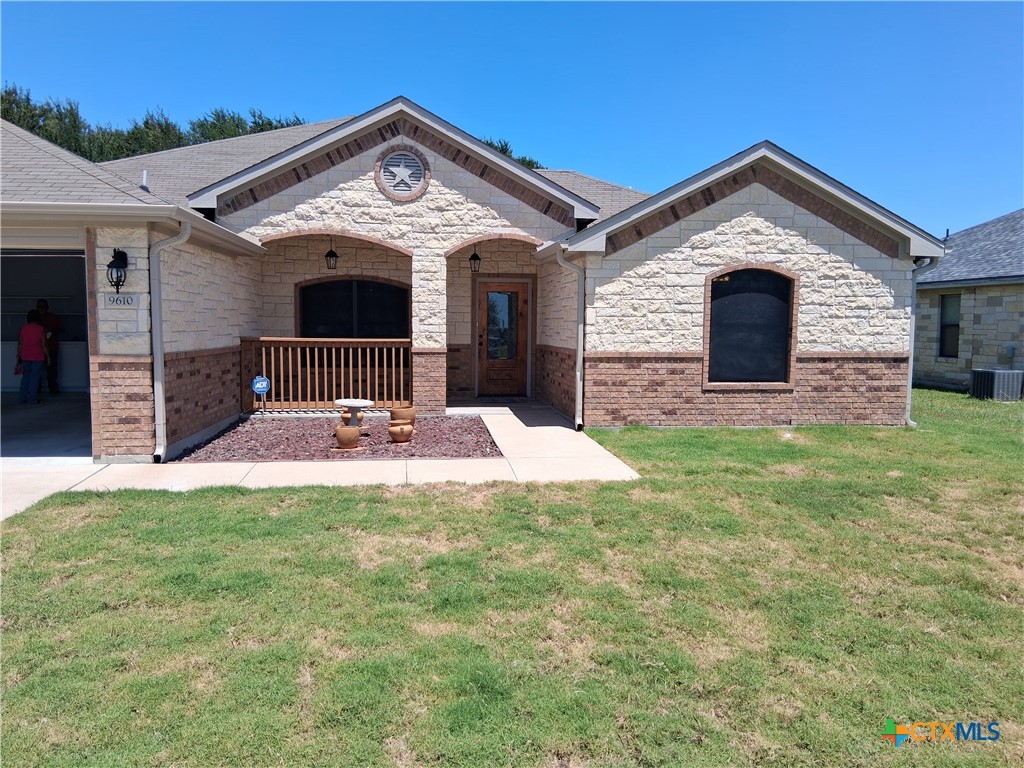 9610 Taylor Renee Drive Property Photo 2