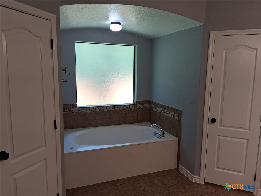 9610 Taylor Renee Drive Property Photo 17