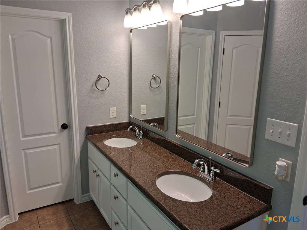 9610 Taylor Renee Drive Property Photo 18