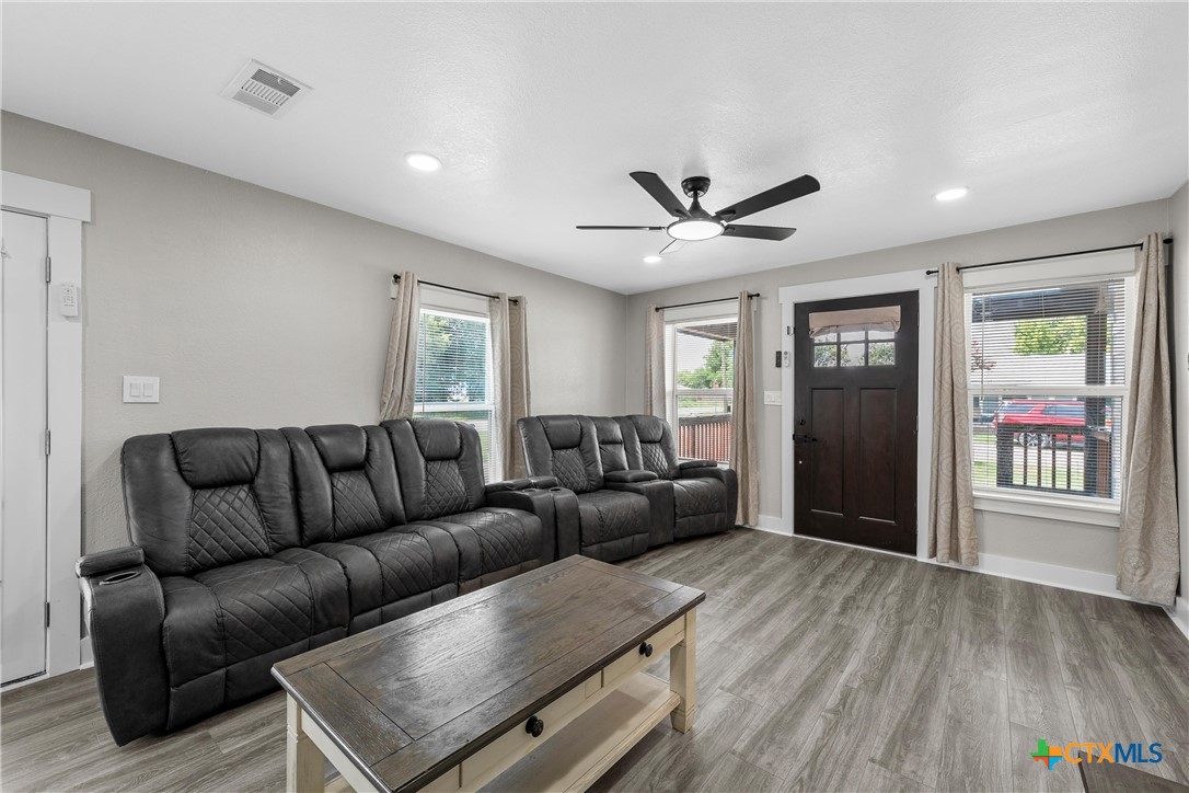 122 Rogers Street Property Photo 4