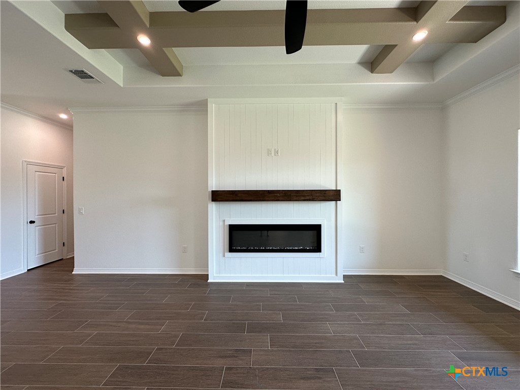 407 Magnolia Property Photo 7