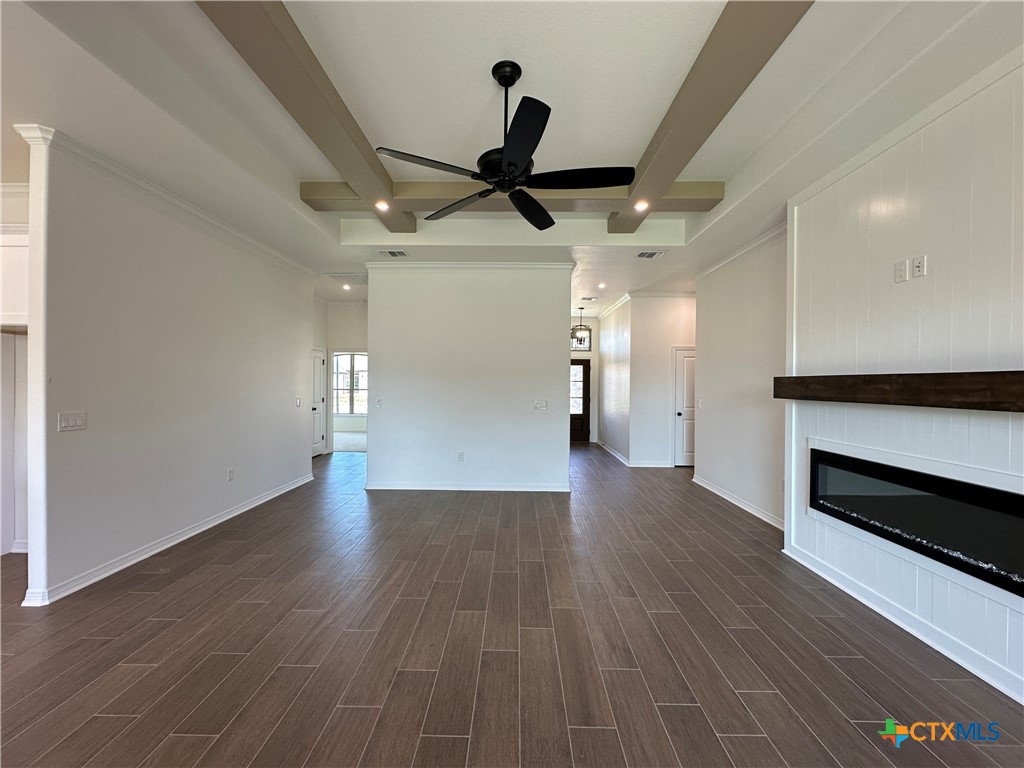 407 Magnolia Property Photo 9
