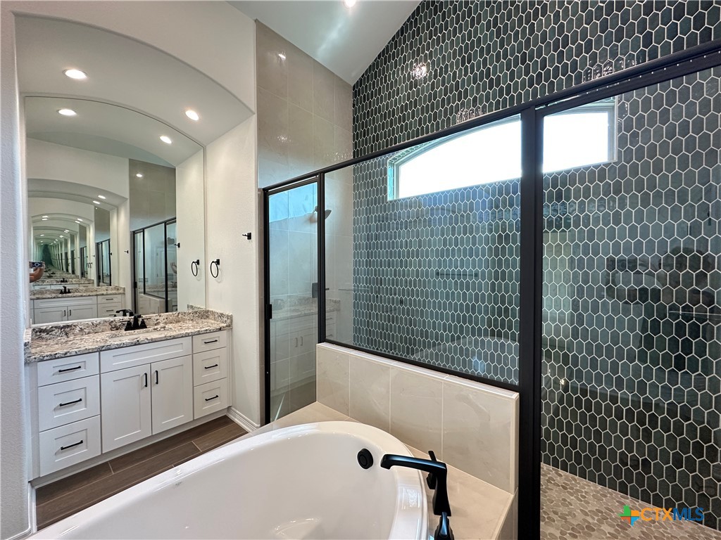 407 Magnolia Property Photo 30
