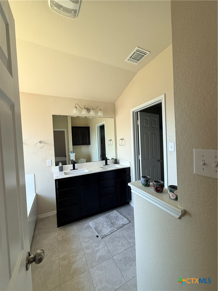 2326 Wigeon Way Property Photo 13