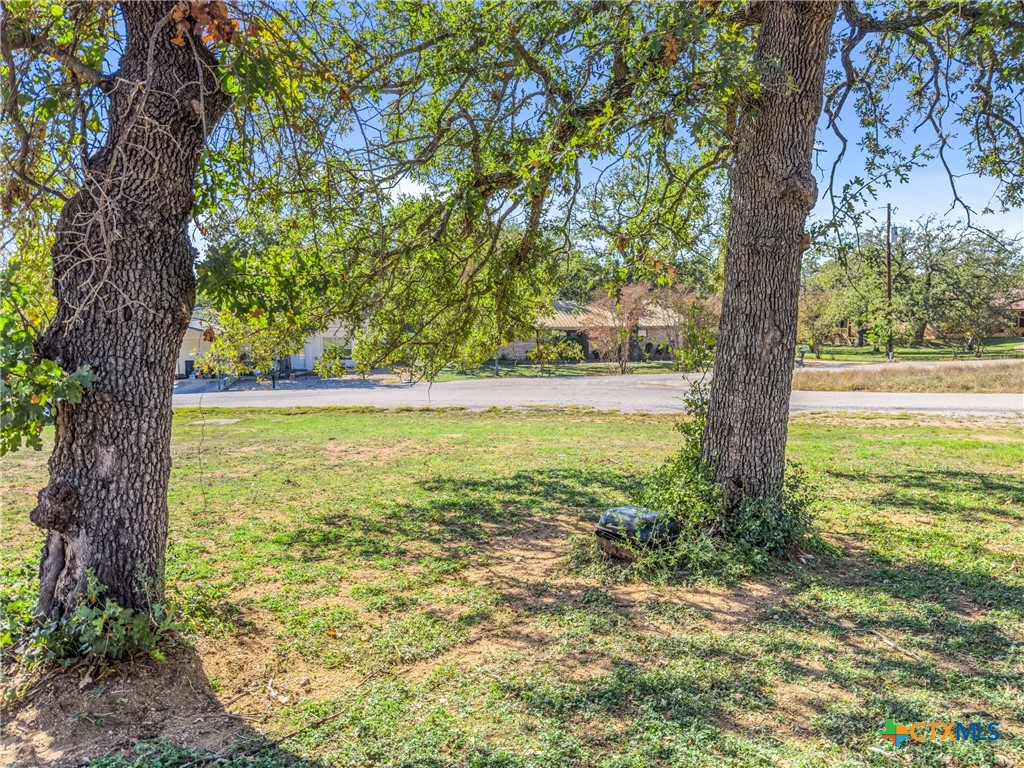 2102 Cedar Valley Drive Property Photo 4