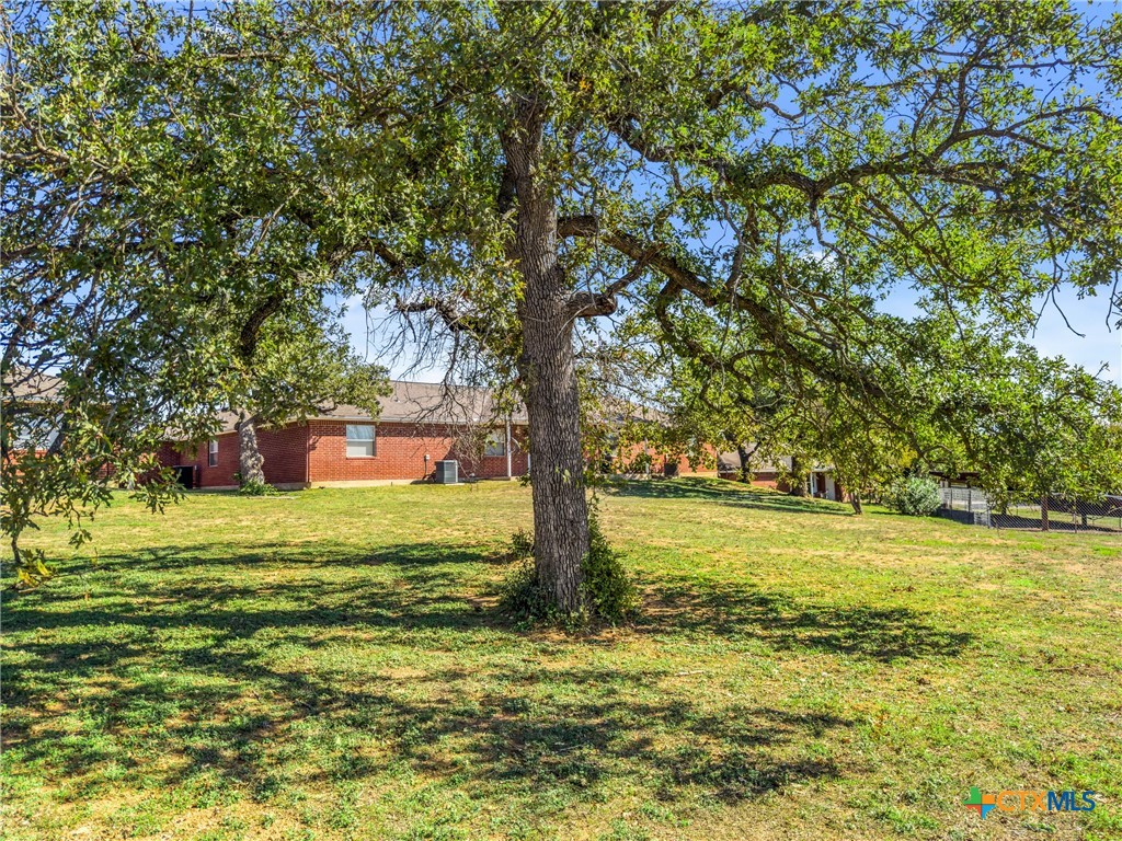 2102 Cedar Valley Drive Property Photo 7