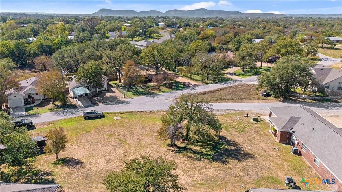 2102 Cedar Valley Drive Property Photo 15