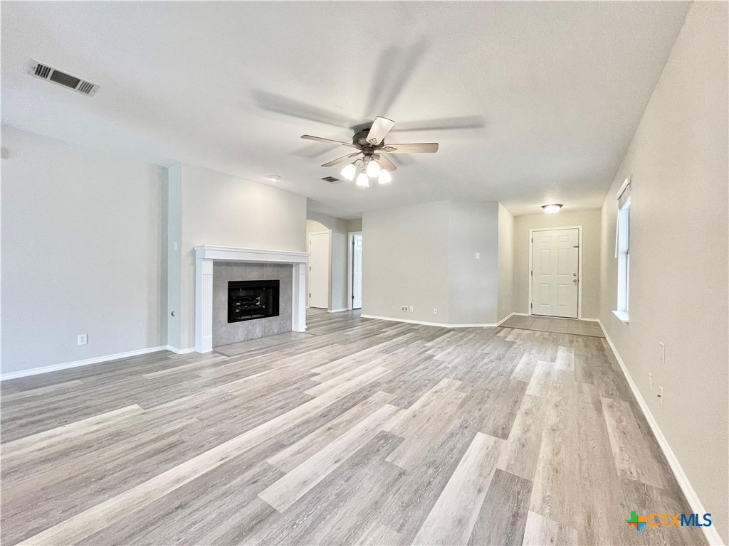 1909 E Horizon Park Boulevard Property Photo 3