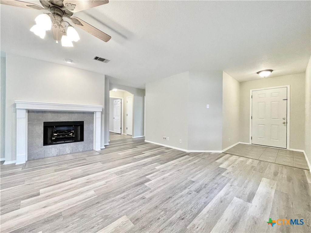 1909 E Horizon Park Boulevard Property Photo 4