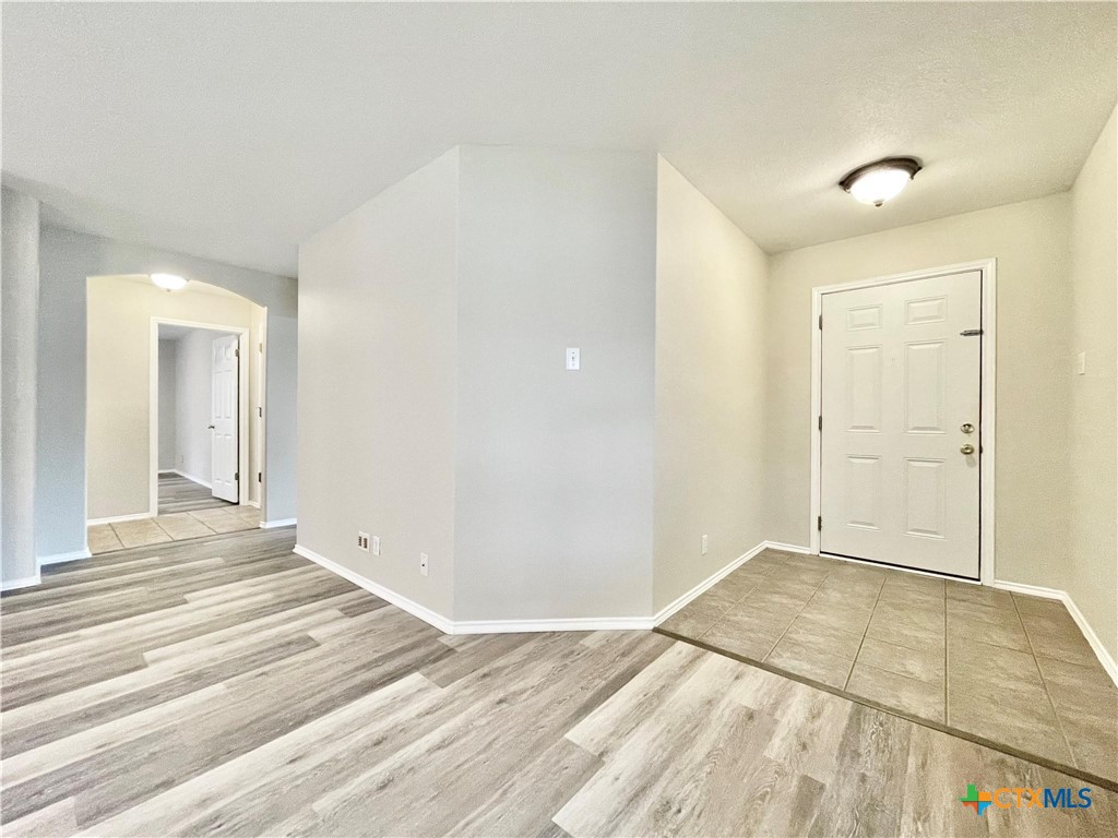 1909 E Horizon Park Boulevard Property Photo 7