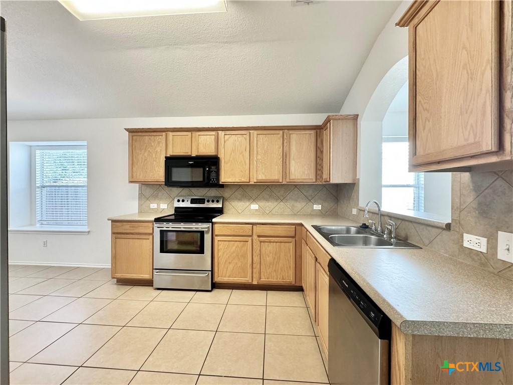 1015 Aiken Drive Property Photo 6