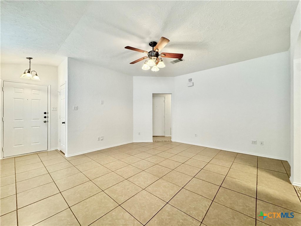 1015 Aiken Drive Property Photo 8