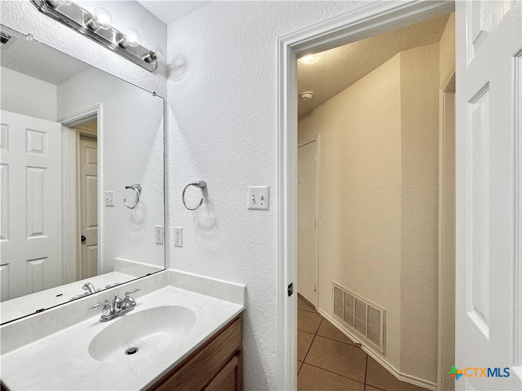 1015 Aiken Drive Property Photo 27