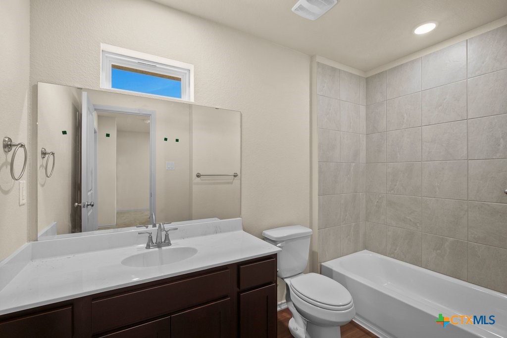 261 Monty Avenue Property Photo 20