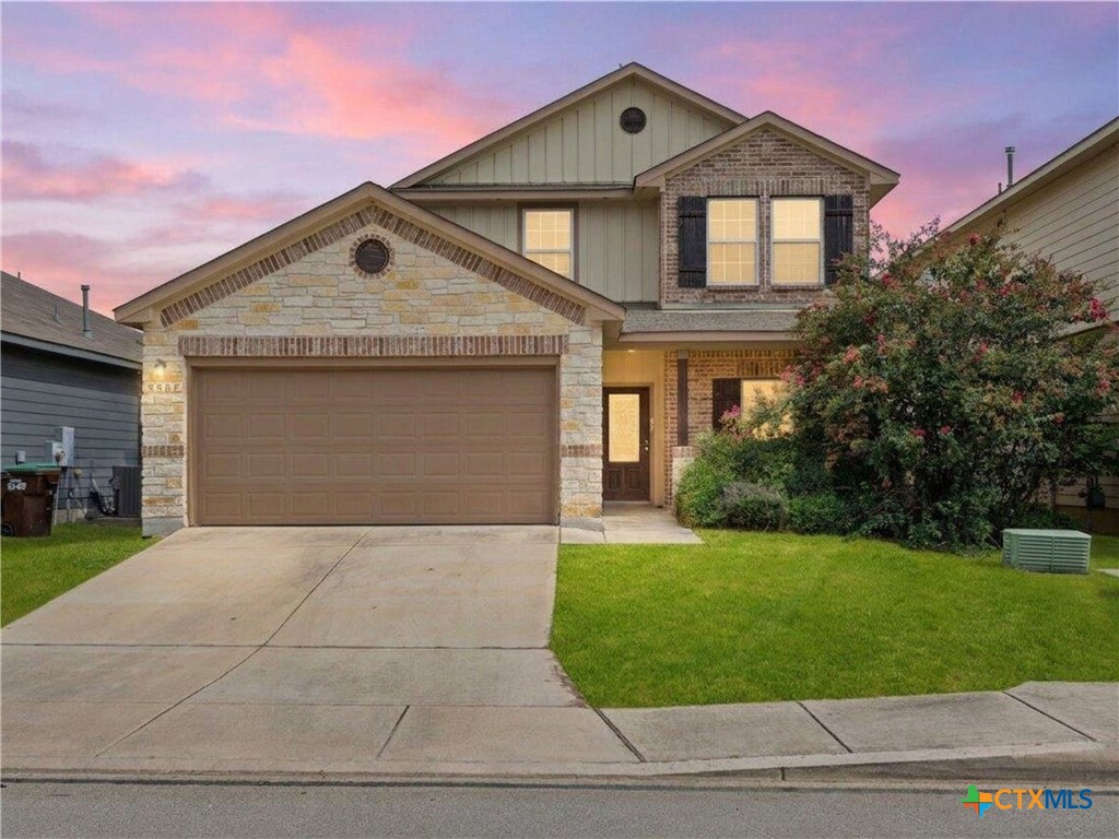 9907 Belmore Cove Property Photo 1