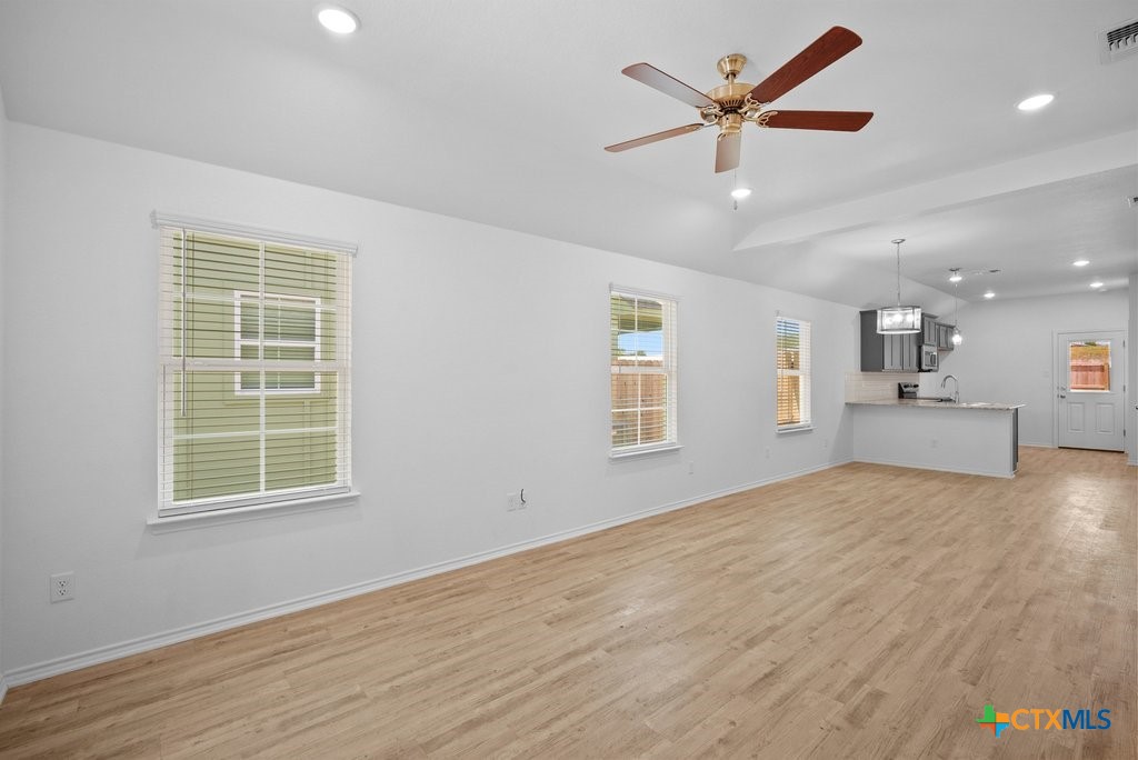 264 Monty Road Property Photo 4