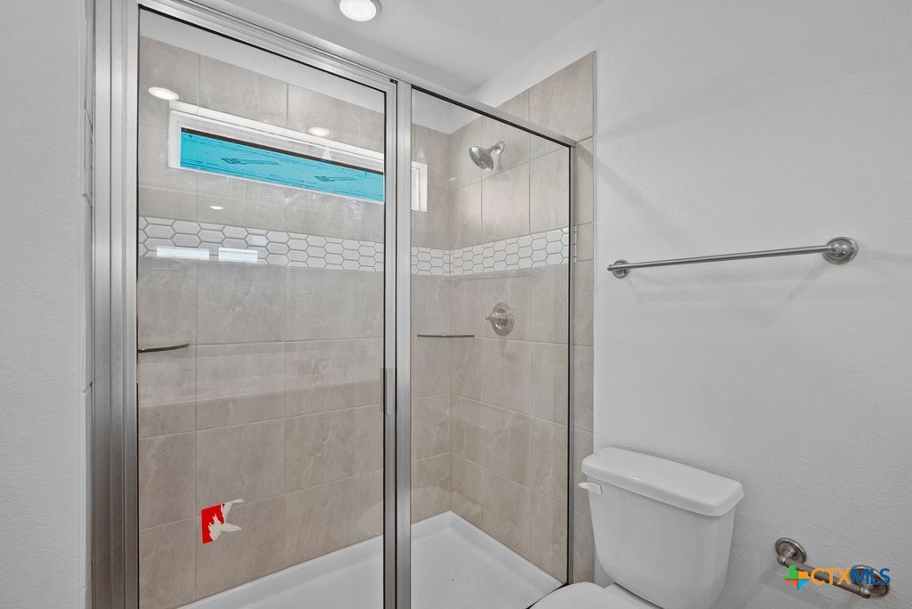 264 Monty Road Property Photo 13