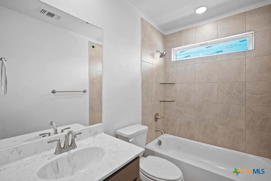 264 Monty Road Property Photo 18